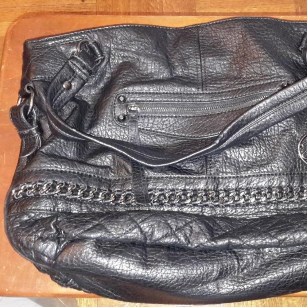 JESSICA SIMPSON BLACK FAUX LEATHER HOBO / CROSSBODY PURSE